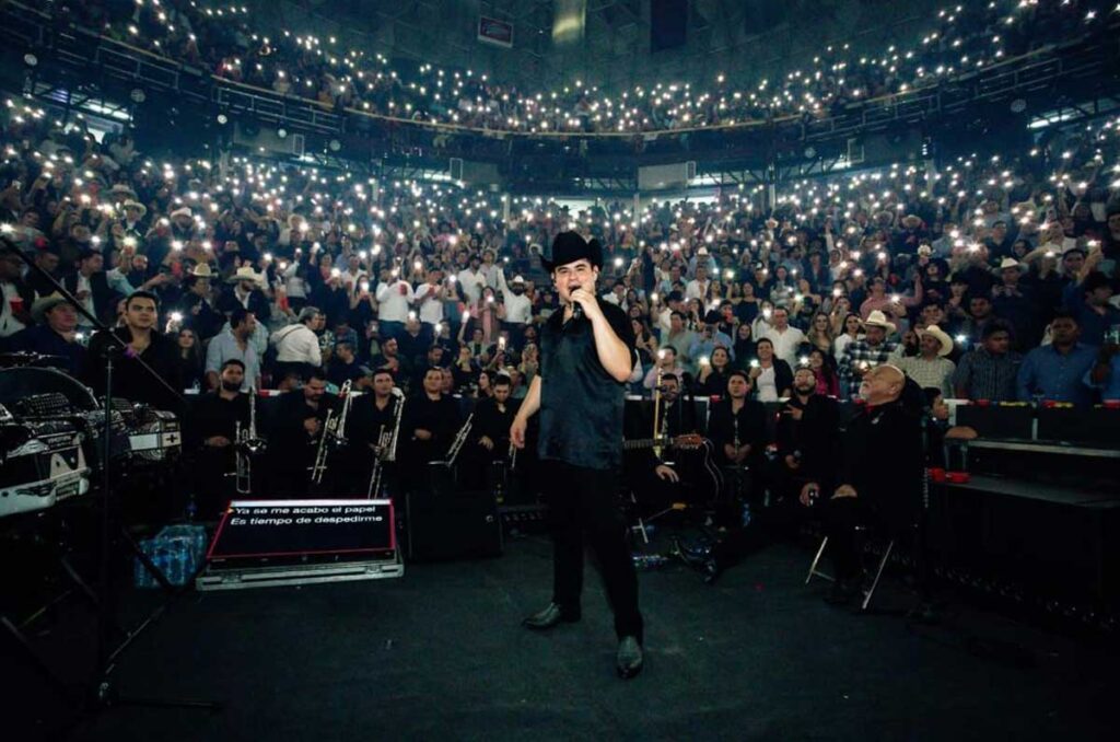Así suena la letra “Vete” de Alfredo Olivas