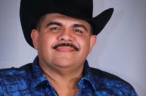 Chuy Lizárraga, el artista más alegre de Banda Sinaloense