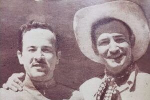 el-charro-cantor-junto-con-pedro-infante