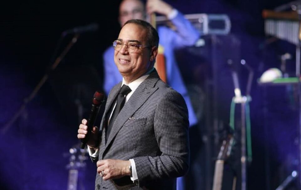 Gilberto Santa Rosa: El Caballero de la Salsa