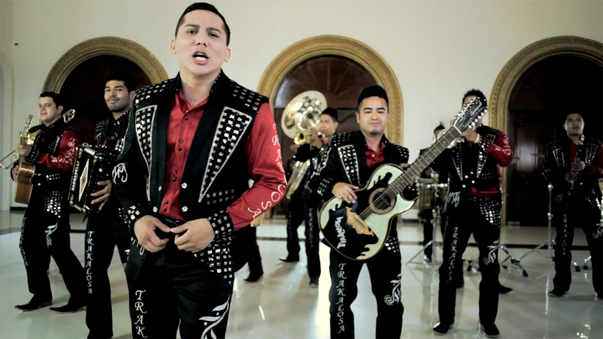 Edwin Luna y la Trakalosa de Monterrey “Borracho de Amor”