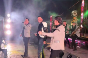 Luis Ángel “El Flaco” regresa con Banda Los Recoditos