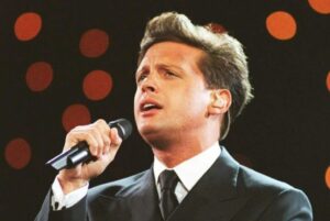 luis-miguel-uno-de-los-interpretes-de-la-bikina