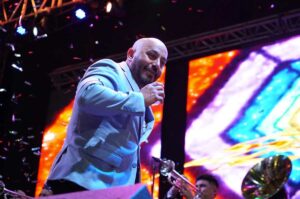 Lupillo Rivera lanza advertencia para La Casa de Los Famosos