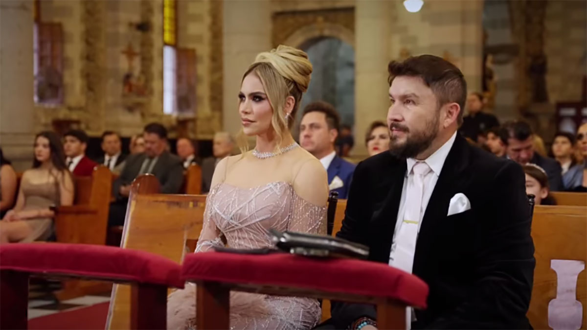 Poncho Lizárraga y su esposa Celia durante la misa. Foto: Captura de video