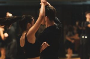 Salsa para bailar: las características del ritmo
