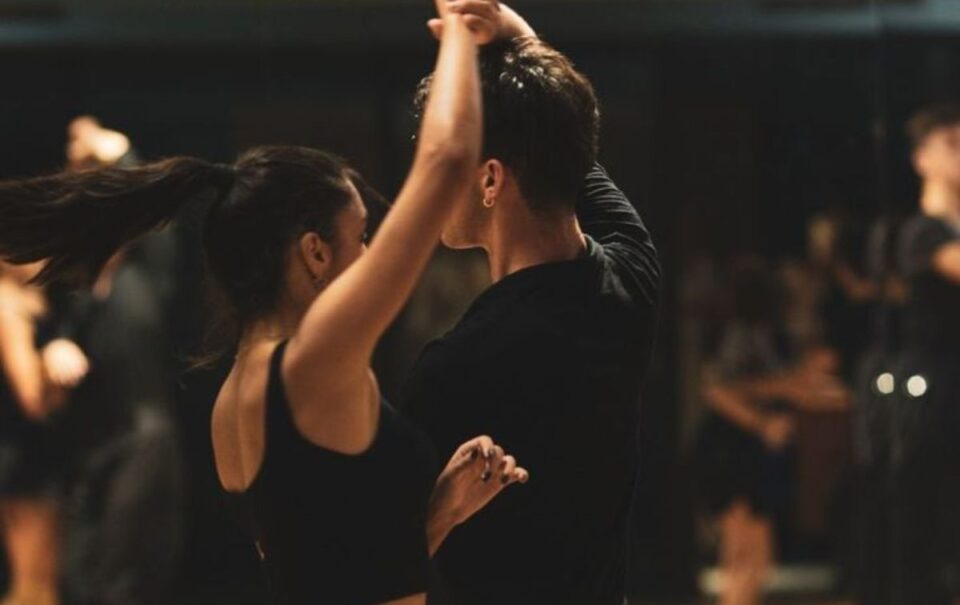 Salsa para bailar: las características del ritmo
