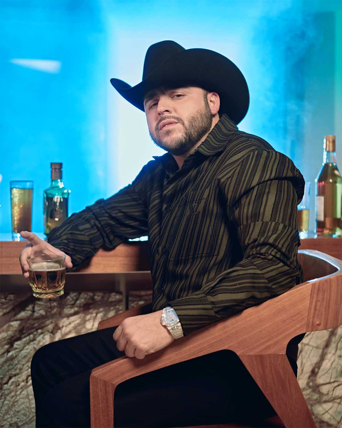2.- Gerardo Ortiz