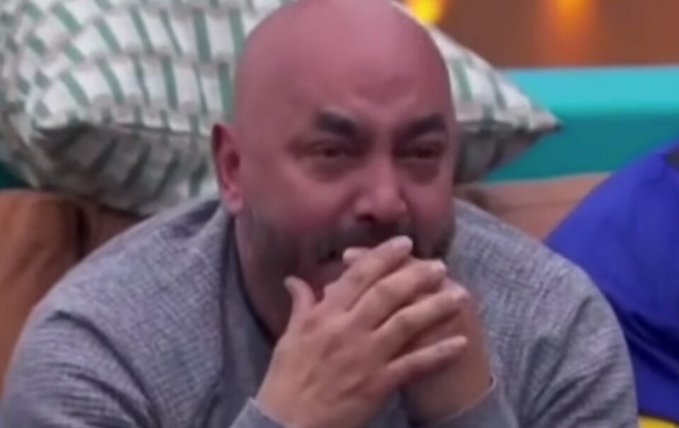 Lupillo Rivera rompe en llanto al ver a su padre en LCDLF4