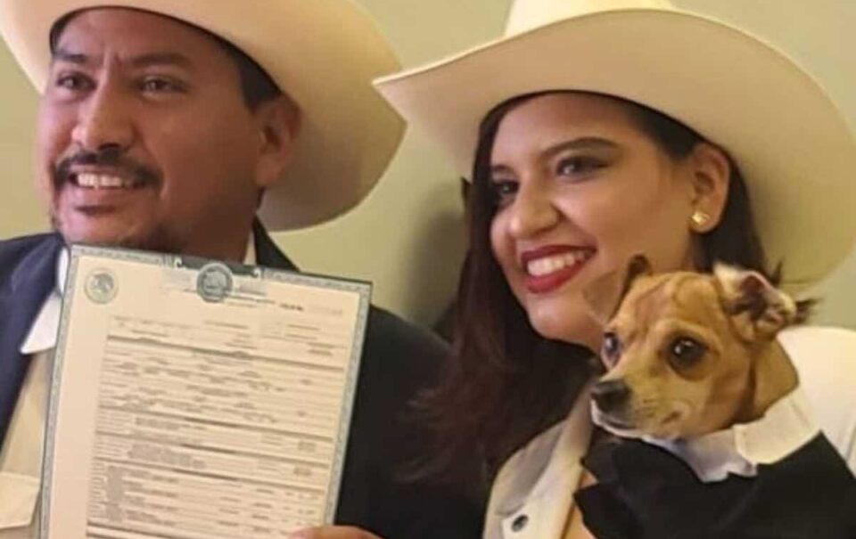 Perrito se convierte en testigo de una boda en Sonora