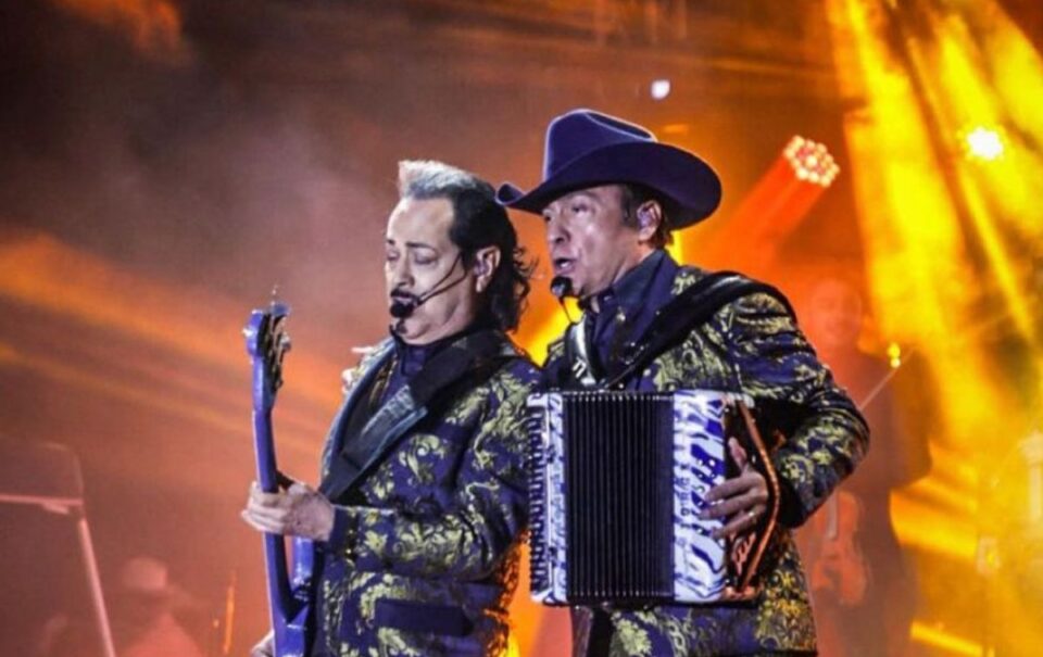 Los Tigres Del Norte rugen en Londres, son Los Jefes de Jefes