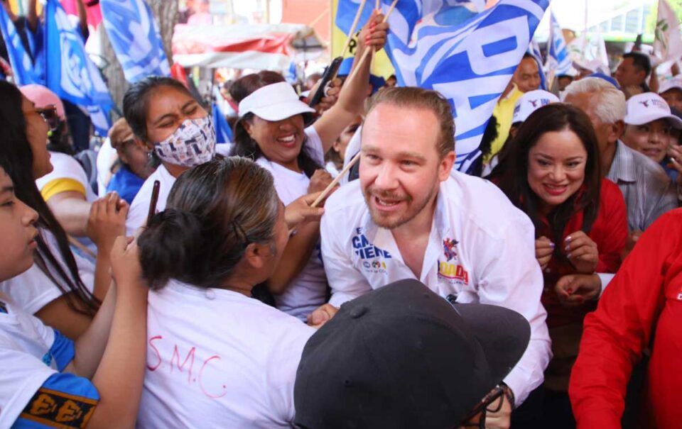 Santiago Taboada se compromete a mejorar la Central de Abasto