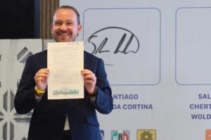 Santiago Taboada firma el Pacto por la Primera Infancia de la CDMX 
