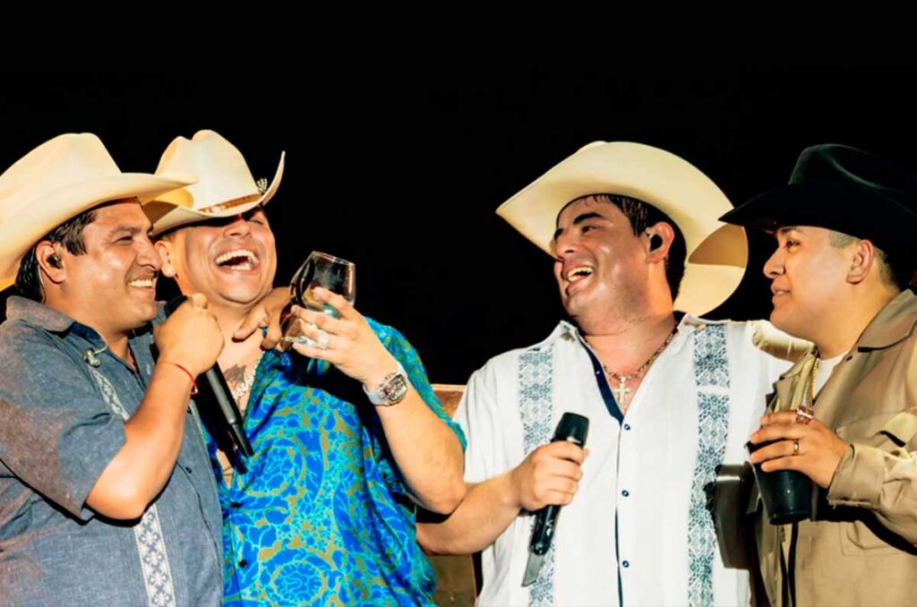 Integrante Grupo Firme Alfredo Olivas