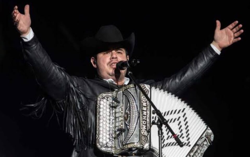Así eran las primeras canciones de Alfredo Olivas