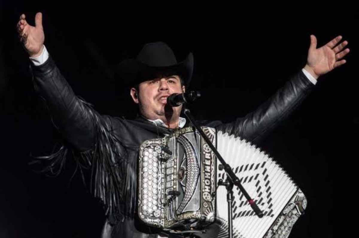 Así eran las primeras canciones de Alfredo Olivas