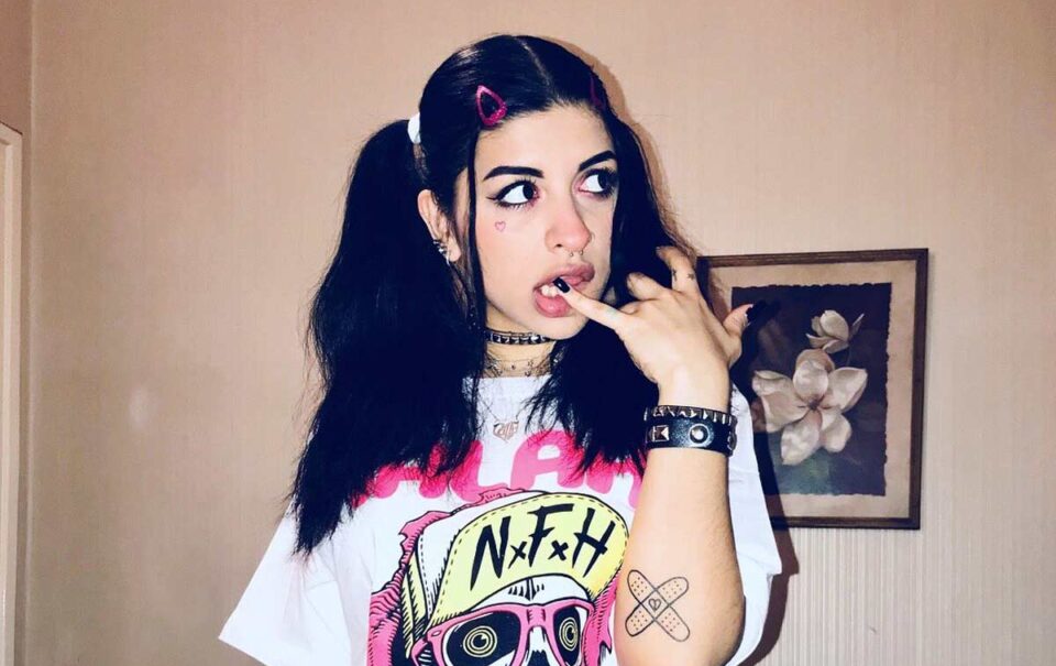 “Siempre tuve amigas muy zorras”: Cazzu se confiesa