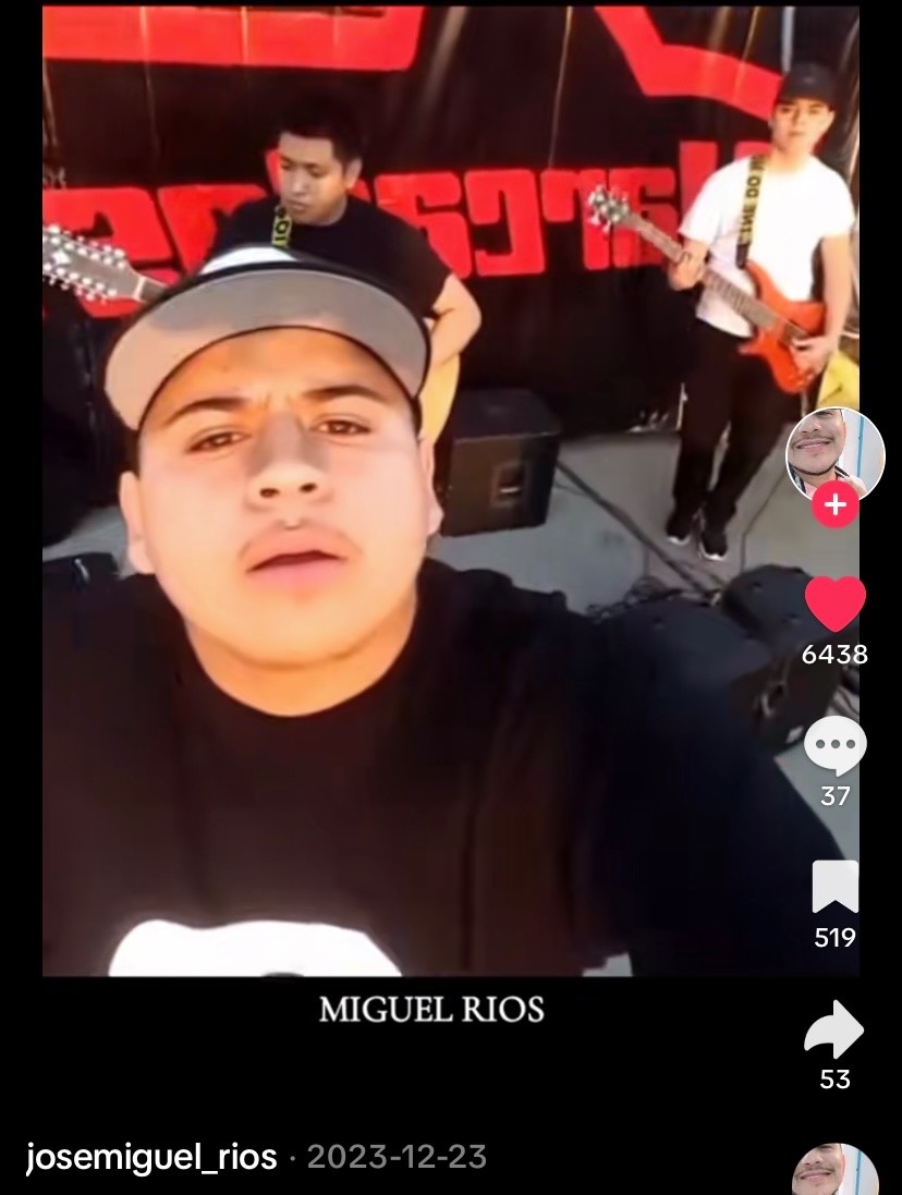 Fuerza Regida en un pequeño show. Foto: TikTok josemiguel_rios