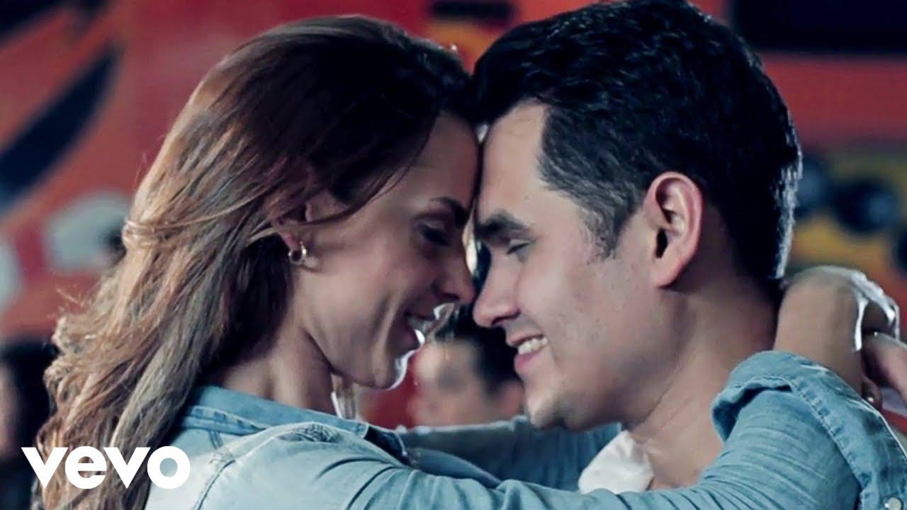 Me está gustando - Banda Los Recoditos