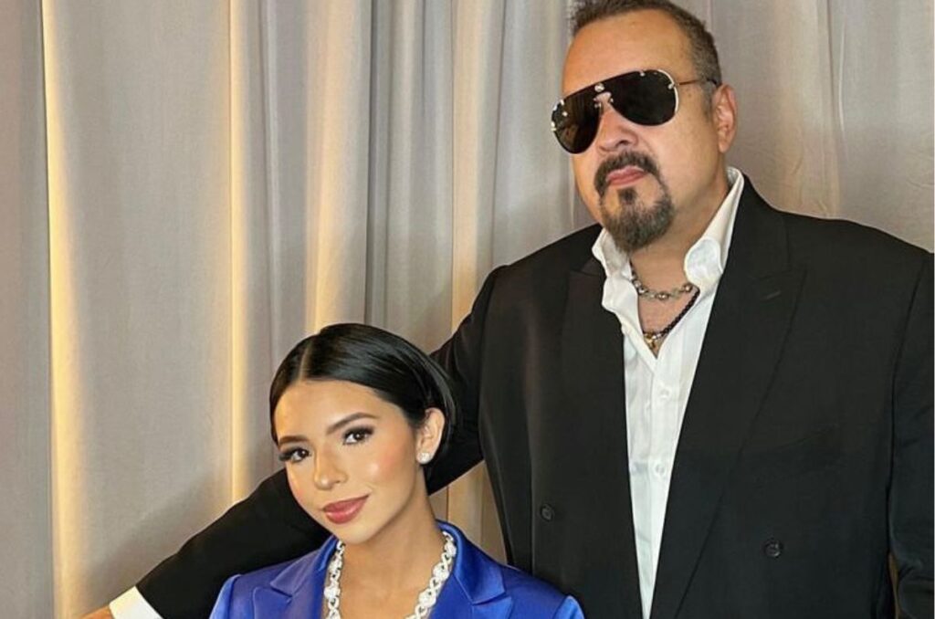 Pepe Aguilar Advierte