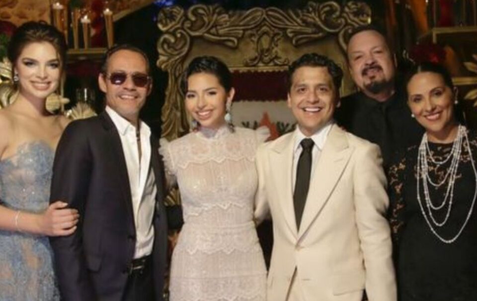 Artistas que cantaron en la boda de Ángela y Nodal