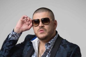 el komander exponente progresivo
