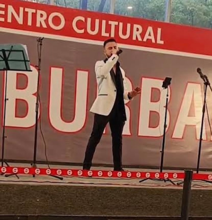 Juan Carlos Salcido también es cantante. Foto: IG Juan_Carlos_Salcido