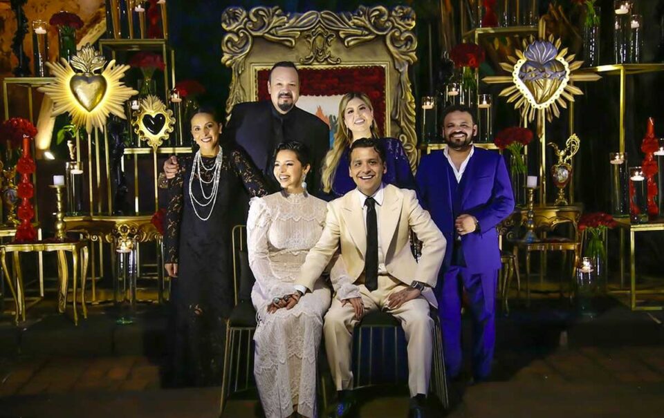 “Que su amor sea de esos que valen la pena”, Pepe Aguilar felicita a Ángela