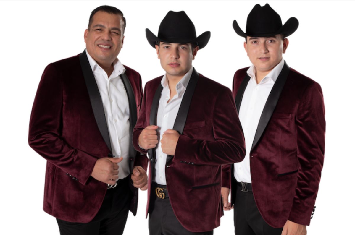 los-plebes-del-rancho-de-ariel-camacho