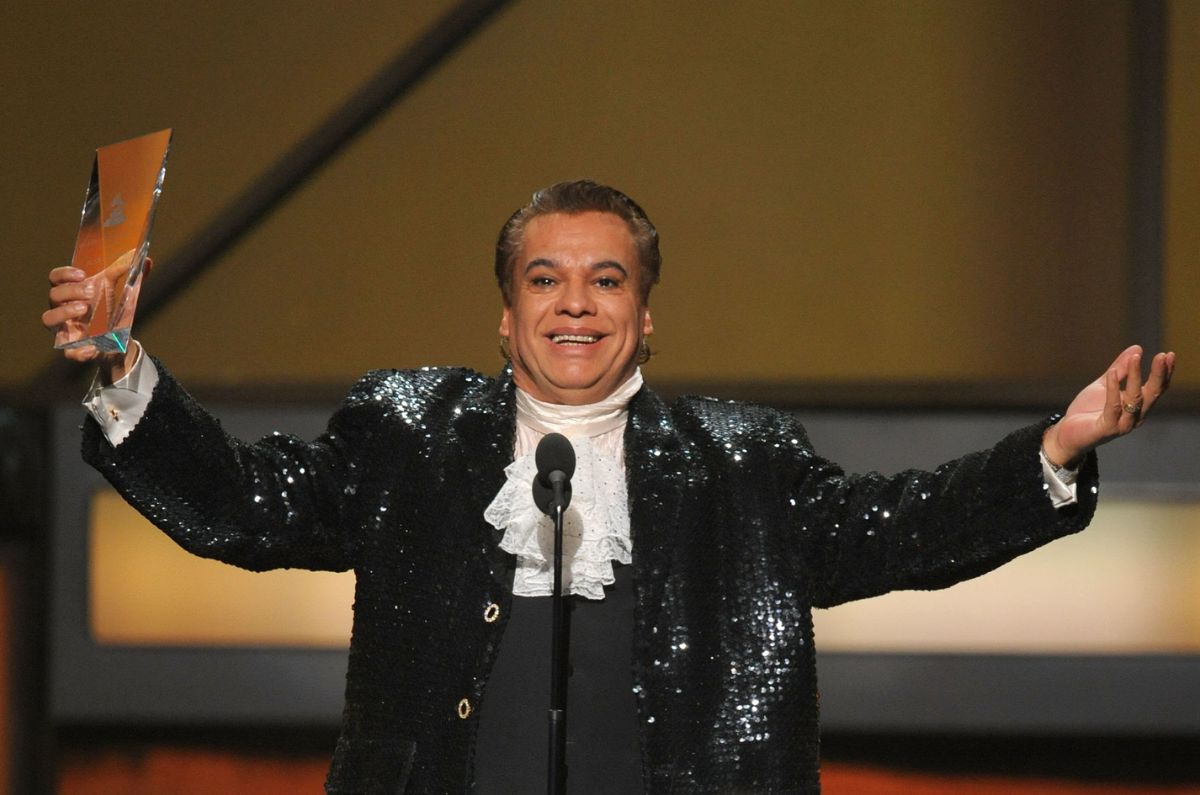 "Amor eterno"- Juan Gabriel 