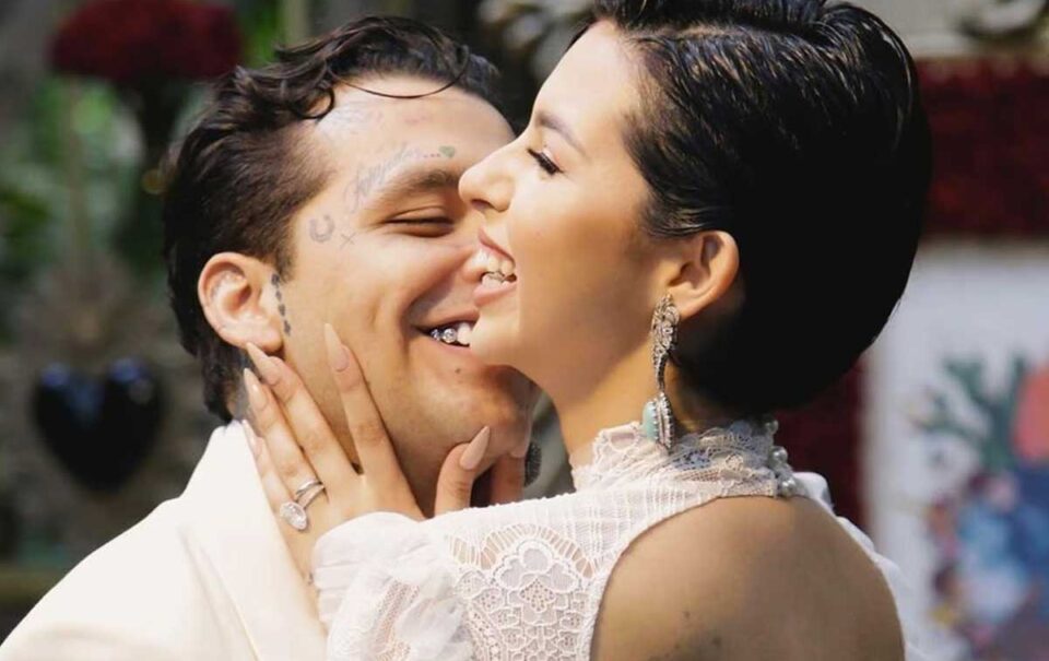 Denuncian corrupción en boda de Ángela Aguilar y Nodal