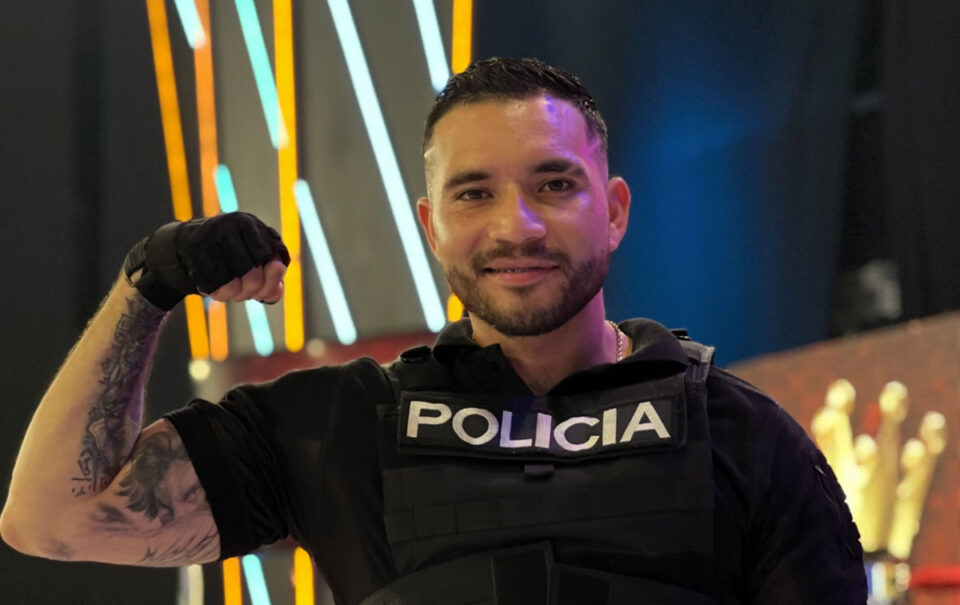 Denuncian por acoso a policía que grabó con Luna Bella en el metro