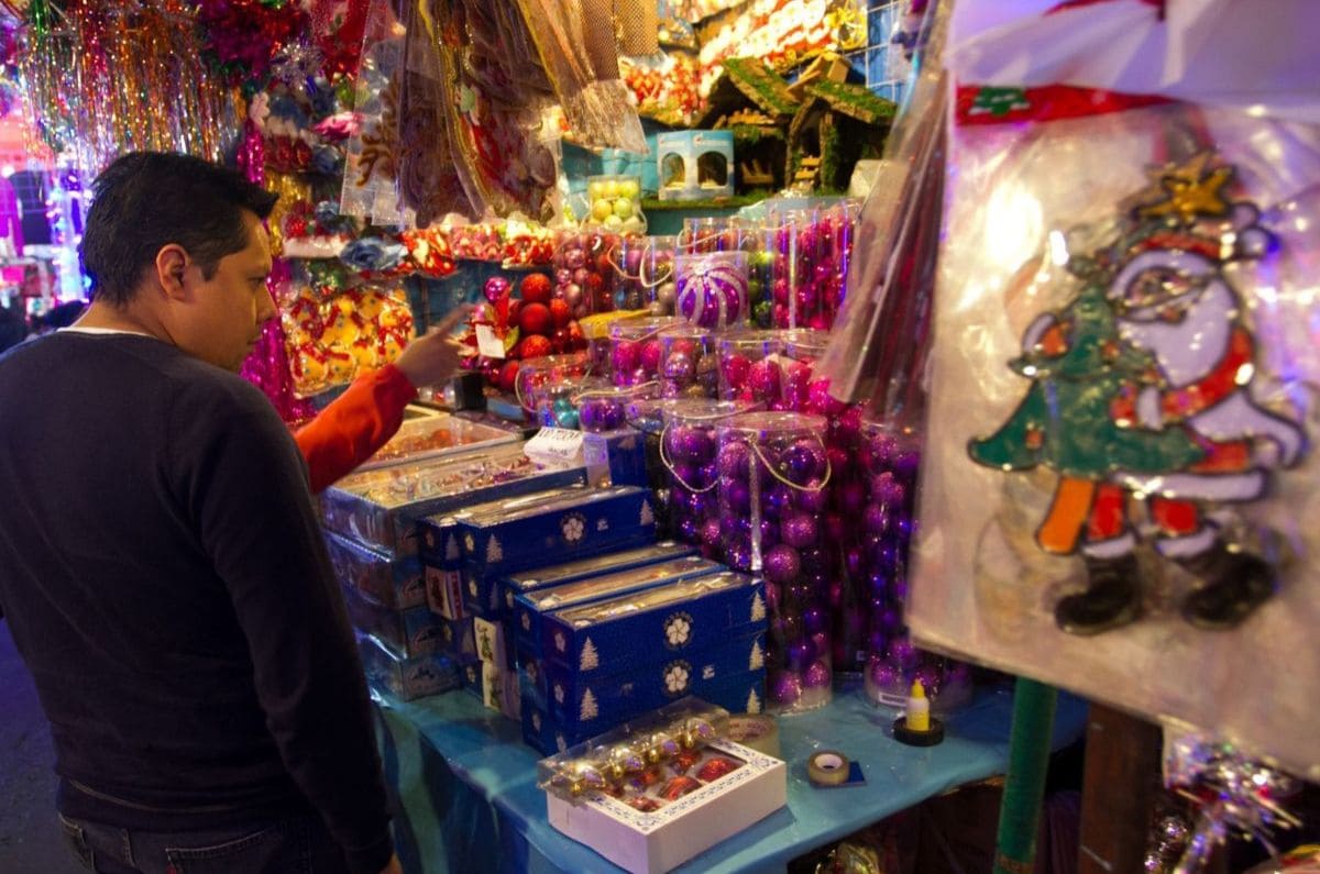 Ahorra para Navidad, conoce la tienda más grande y barata