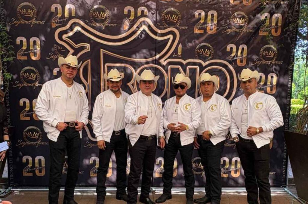 Trono De Mèxico 20 Aniversario