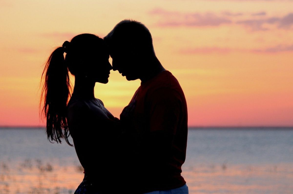 corridos-tumbados-de-amor-para-dedicar-a-tu-pareja-