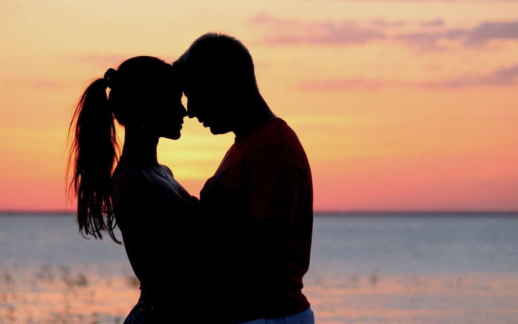 corridos-tumbados-de-amor-para-dedicar-a-tu-pareja