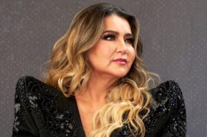 cuanto dinero tiene alicia villarreal