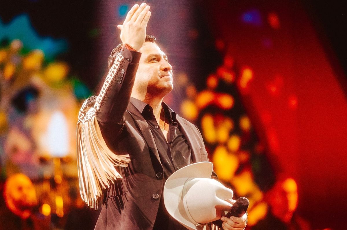 cuanto-gano-julion-alvarez-por-sus-3-conciertos-en-el-sofi-stadium