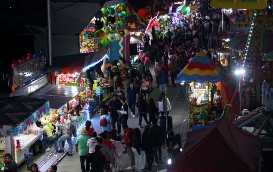 Feria de Puebla 2025 le dice que NO a los corridos en el Palenque y lanza prohibición.