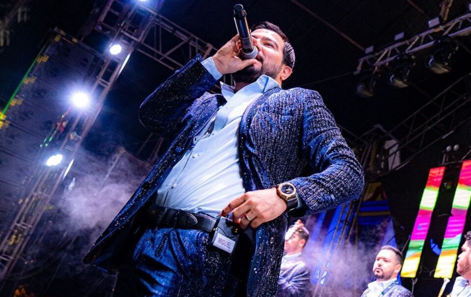 5 canciones de Banda Tierra Sagrada que te debes saber sí vas a sus conciertos