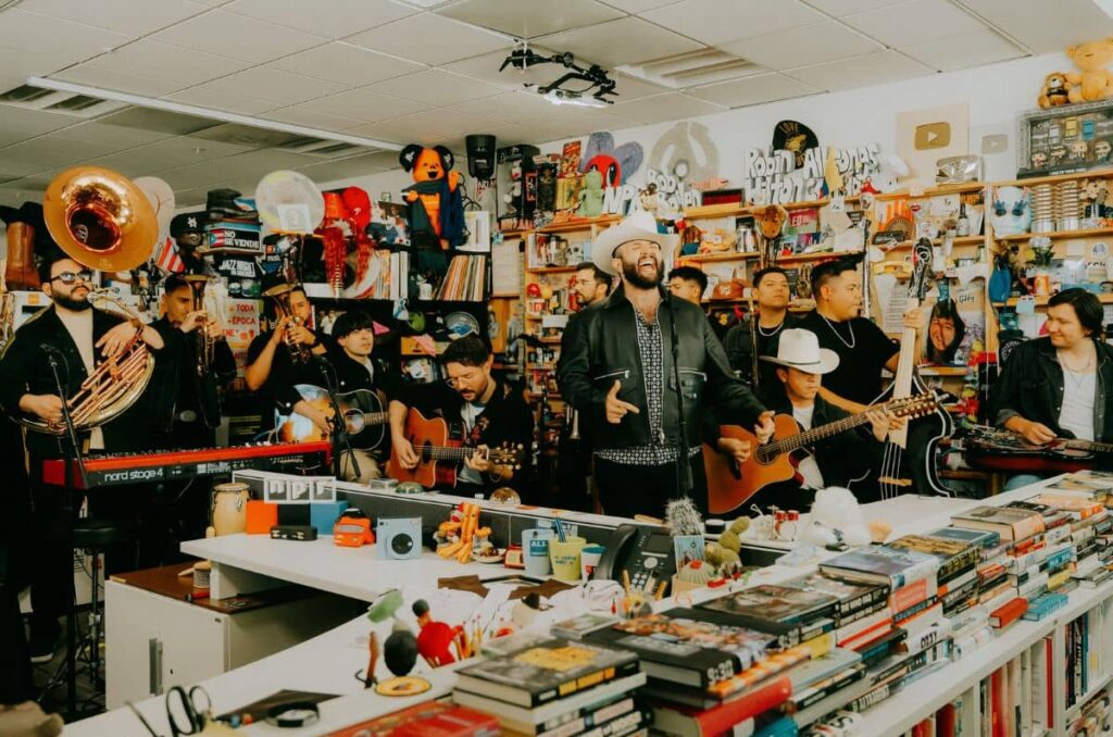 De México para el mundo: Así suena el segundo Tiny Desk de Carin León