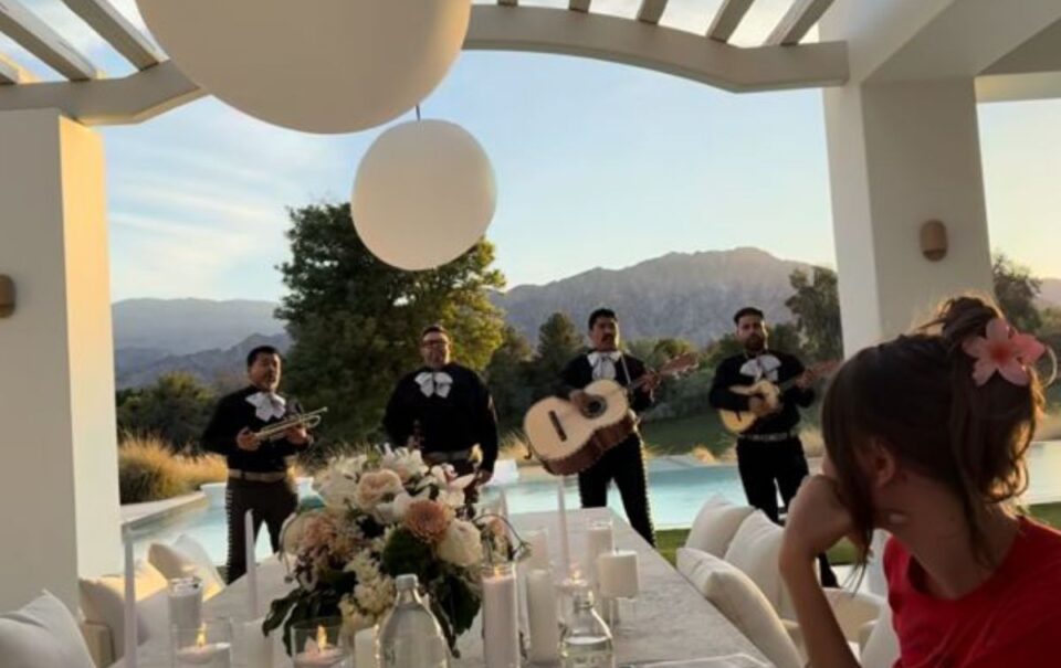Mariachis que Justin Bieber llevó a Hailey desatan polémica: “están traumados”