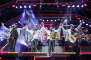 ¿Por qué Los Tigres del Norte quieren cambiar el nombre a los corridos?