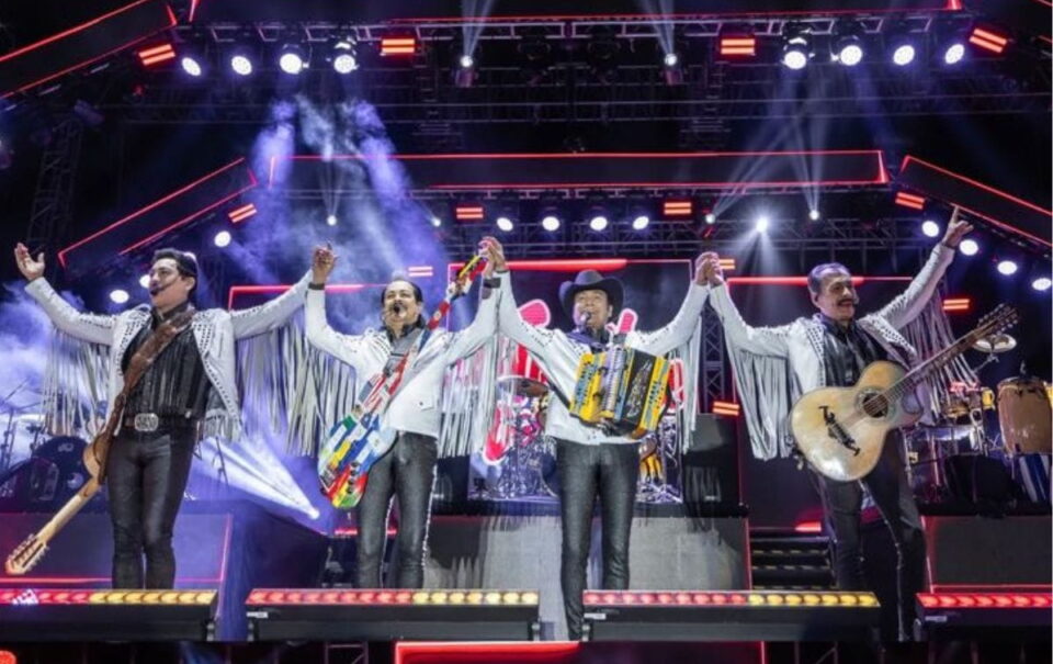 ¿Por qué Los Tigres del Norte quieren cambiar el nombre a los corridos?