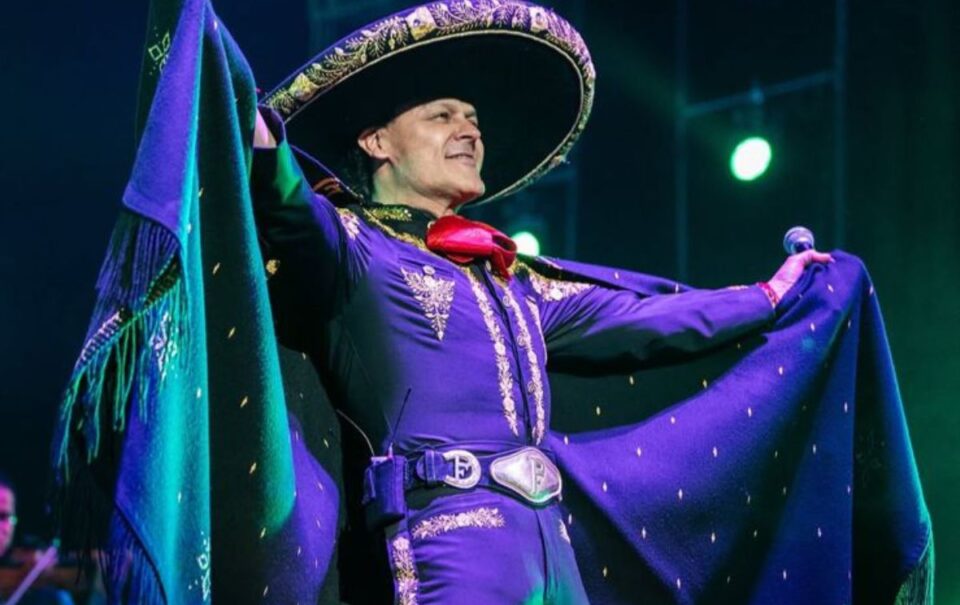 ¿Cuál es el verdadero nombre de Pedro Fernández? Por esta razón se lo cambió