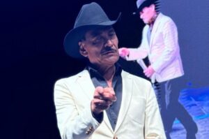 Raul Hernandez Los Tigres del Norte