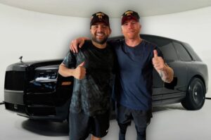 ‘Canelo’ Álvarez y el auto robado que su negocio le vendió a Luis R Conriquez, ¿qué fue lo que pasó?