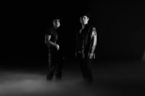 ¿Qué significa “Se vienen días tristes”? La desgarradora canción de Christian Nodal y Alfredo Olivas