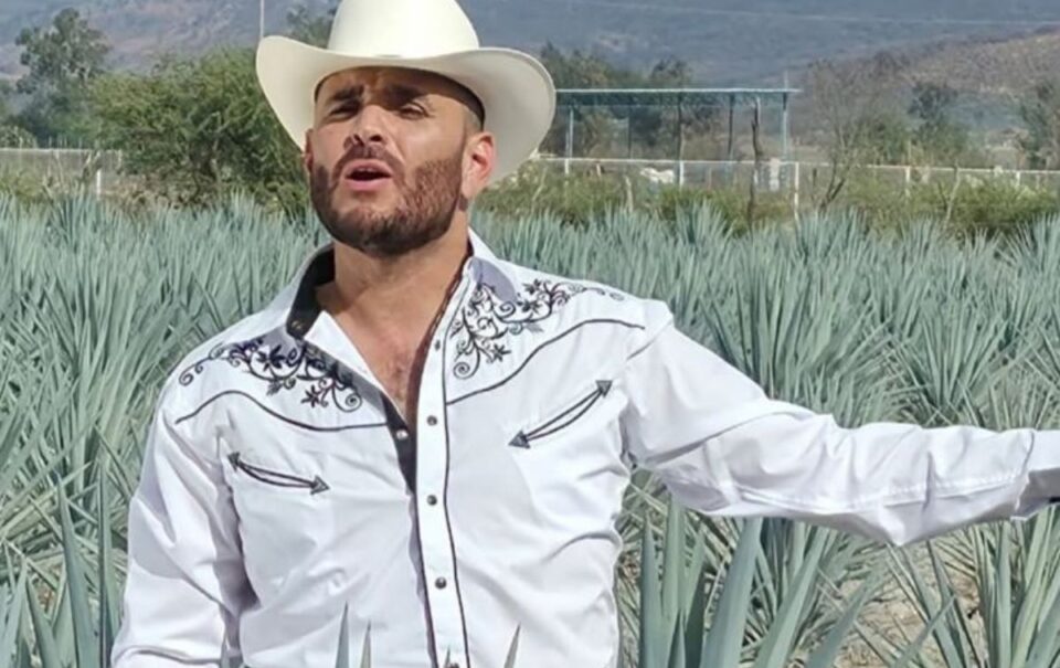7 canciones del Komander que no pueden faltar en su fiesta