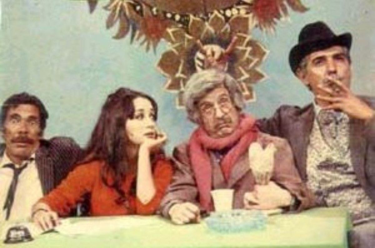 los-supergenios-de-la-mesa-cuadrada